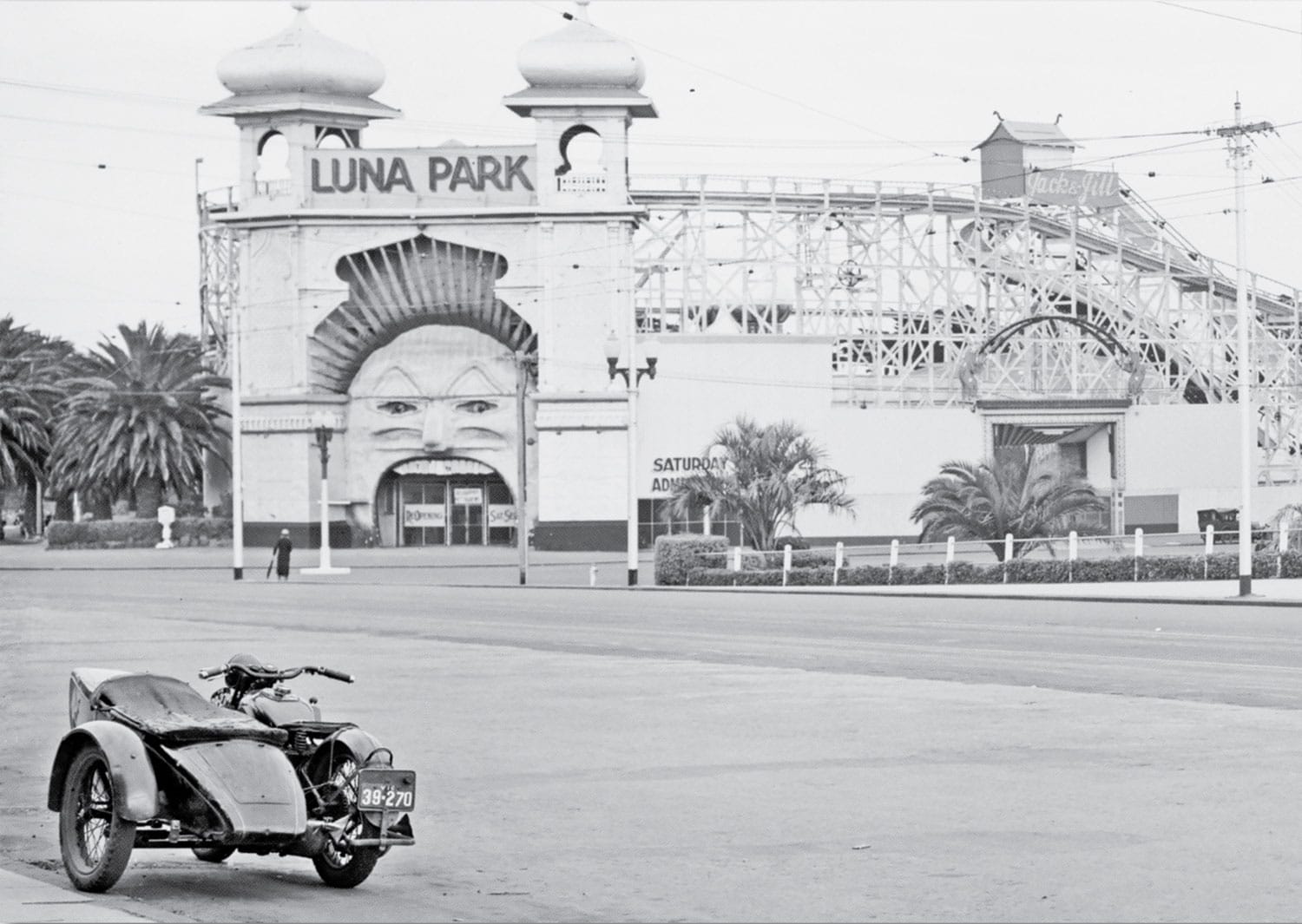 Luna Park | STRETCHED CANVAS | PRINTED PANEL