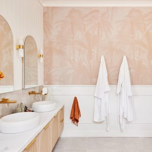 H4-RM3-Master-Ensuite--Dylan-&-Jenny_Australian-Ferns---Linen_05