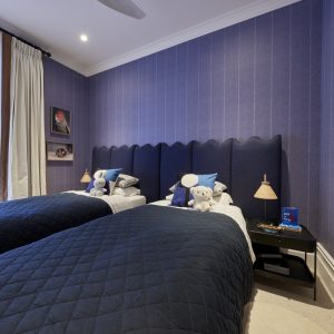 H6 Rm9 Guest bed Ensuite BLUE Scott Cam-298