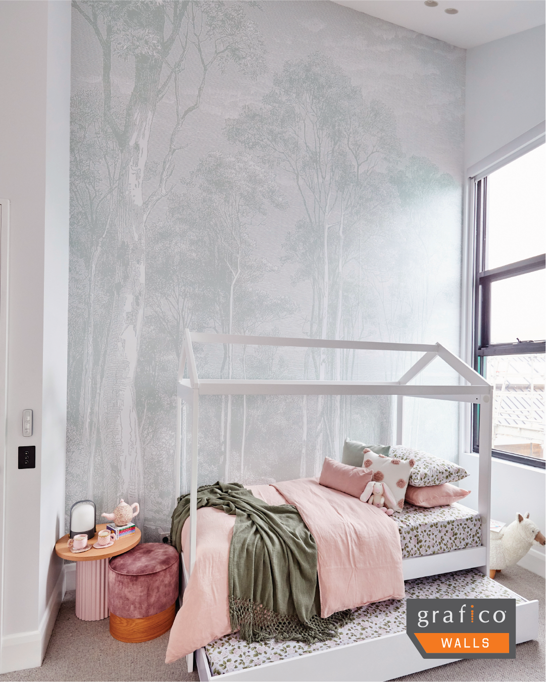 Giant Eucalypt - Light Green Wallpaper | Grafico Melbourne