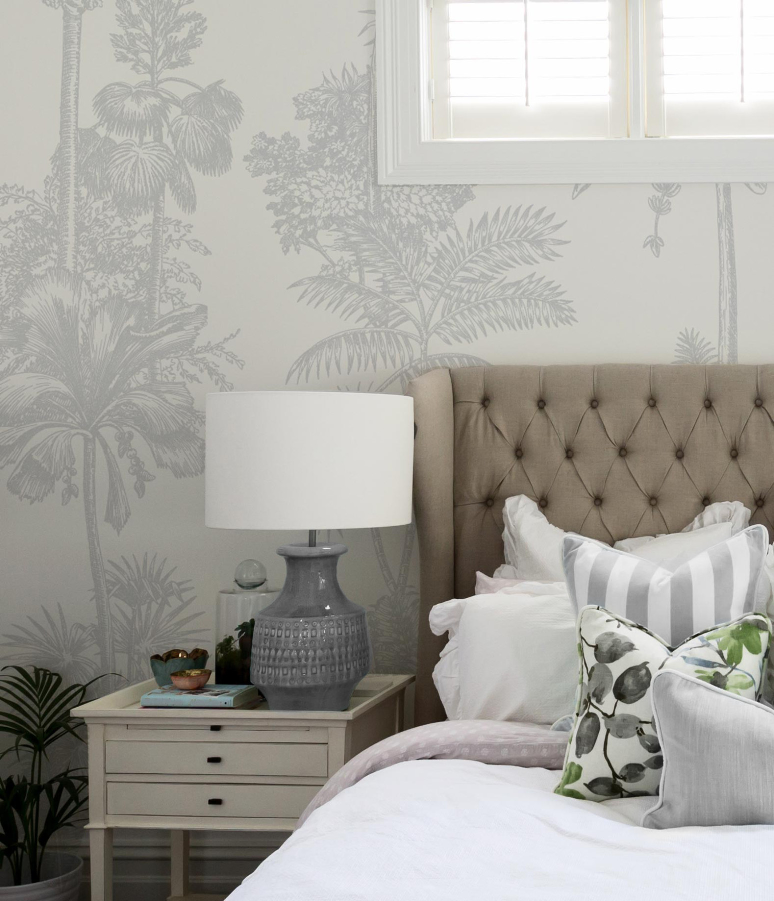 Tropical Hamptons - Light Grey Wallpaper | Grafico Melbourne