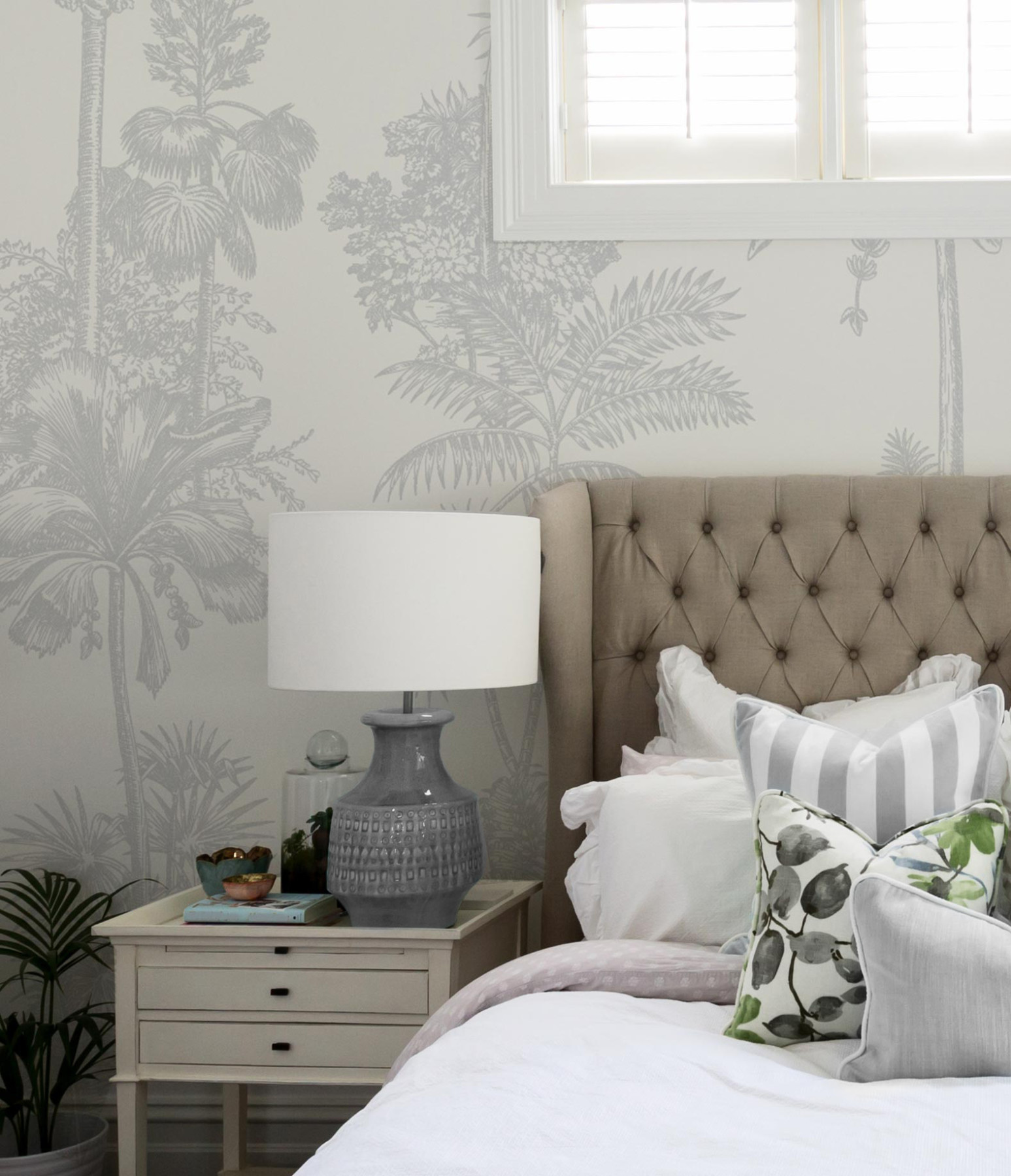 Tropical Hamptons - Light Grey | WALLPAPER