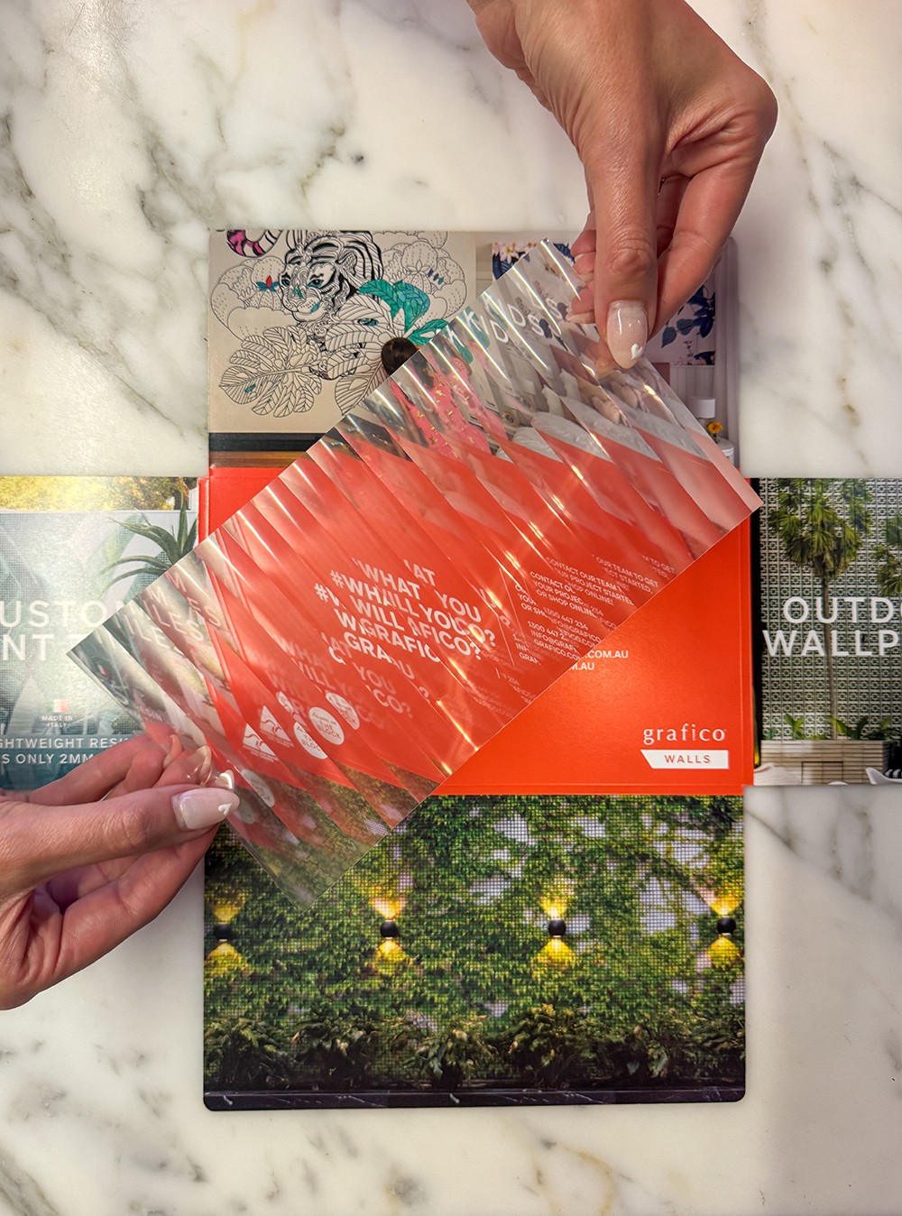 Fluted-Reeded-Glass-Film-Sample-Pack-Grafico-WALLS