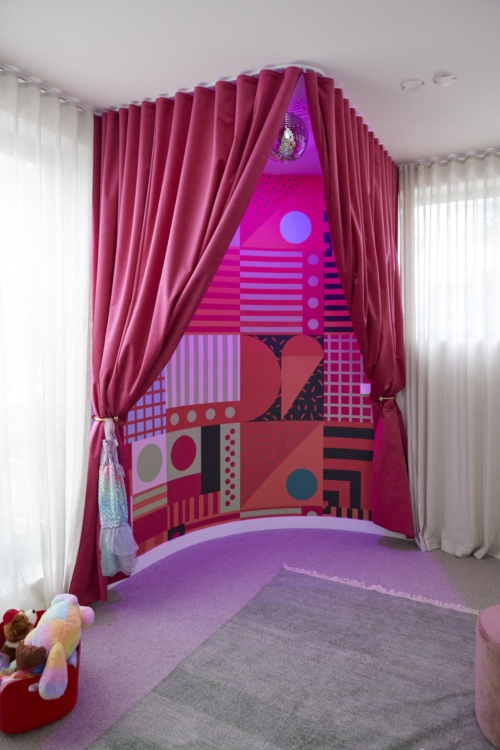 PostModern Pop - Pink Wallpaper - Grafico Melbourne