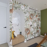 Wild Safari Jungle - Light Kids Wallpaper - Grafico Melbourne